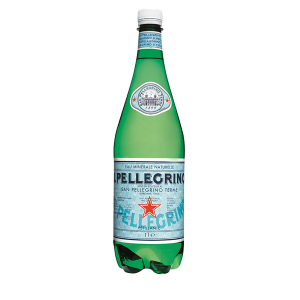 Bouteille d'eau pétillante de San Pellegrino 1L